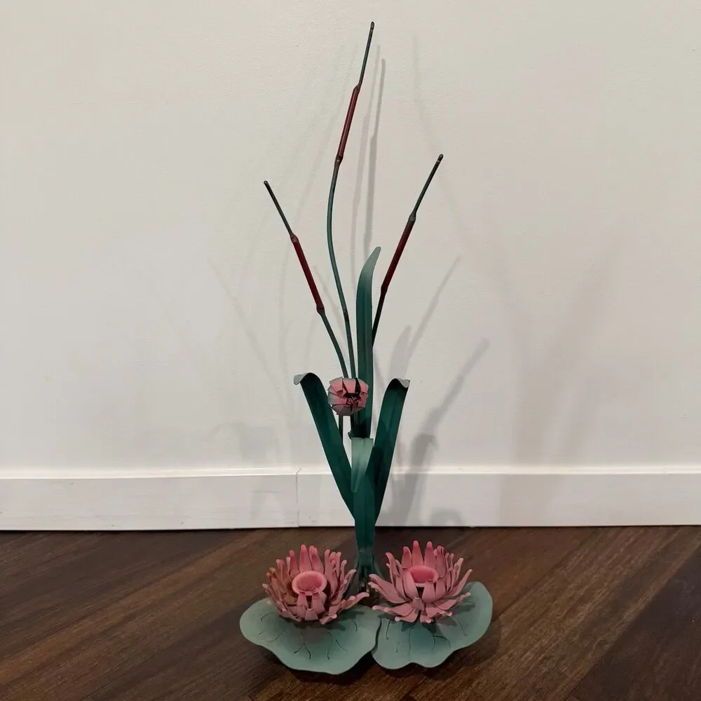 Vintage Tole Metal Lily Pad Cattail Lotus Candleholder Sconce Wall Hanging